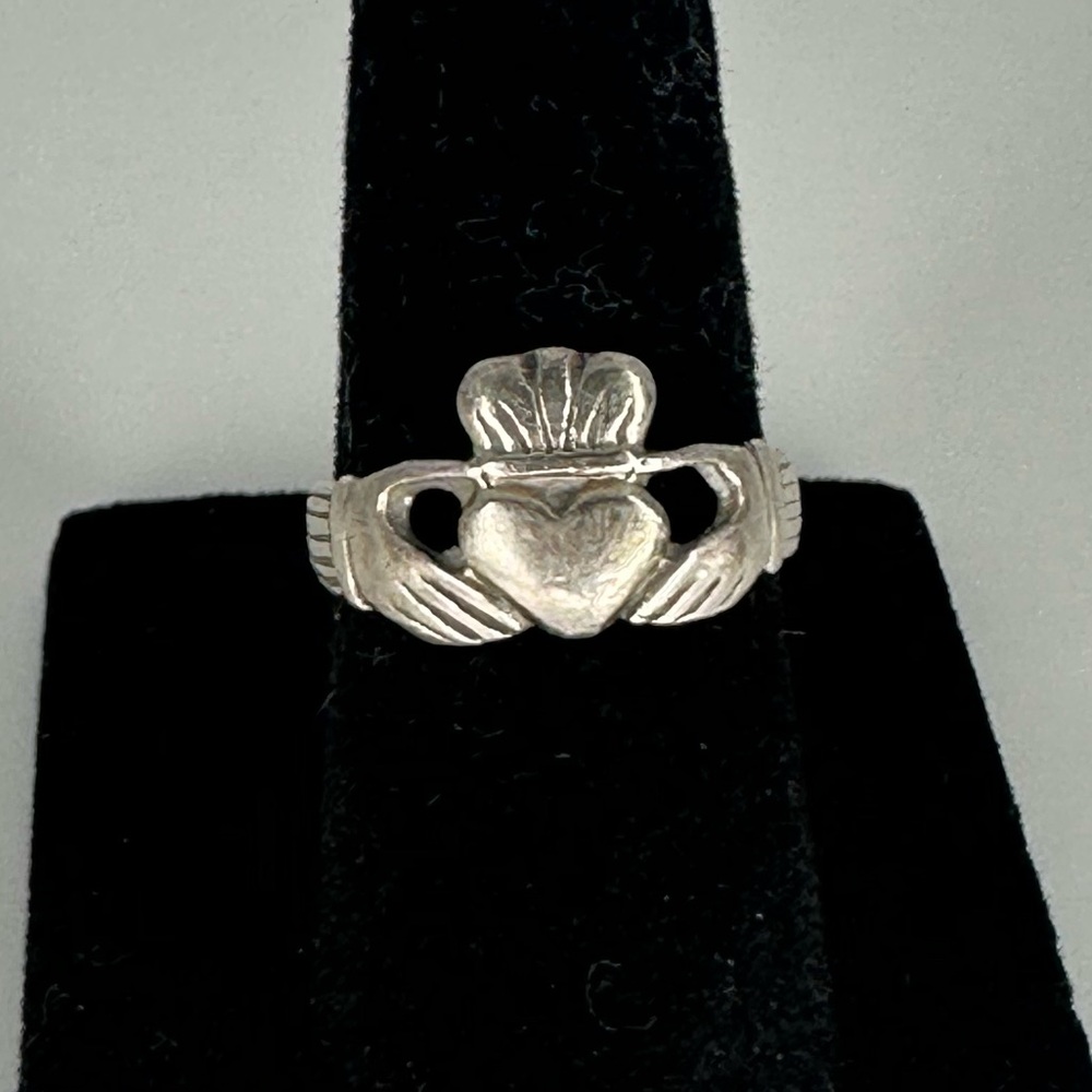 Claddagh Sterling Silver Ring Vintage